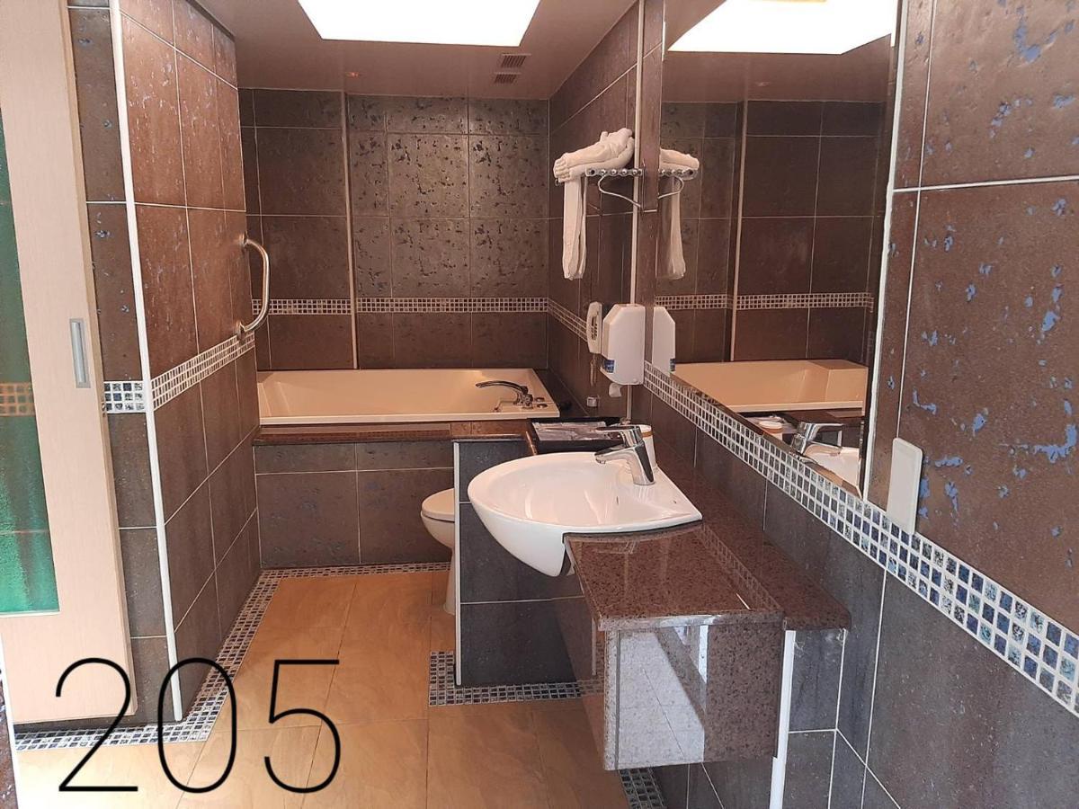 Chateau Motel & Spa Daliao Luaran gambar
